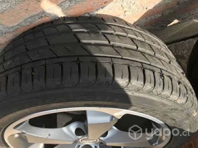 Llantas MOMO Reds aro 18