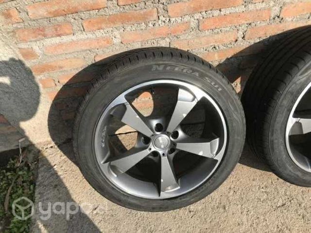 Llantas MOMO Reds aro 18