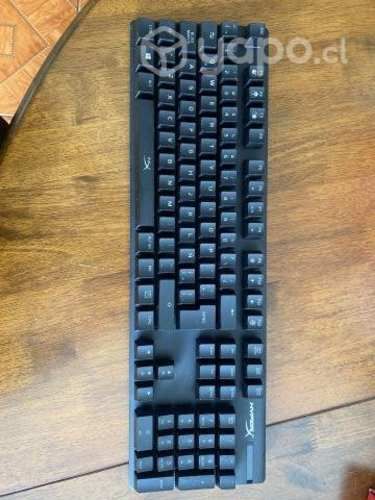 Teclado gamer hyperx