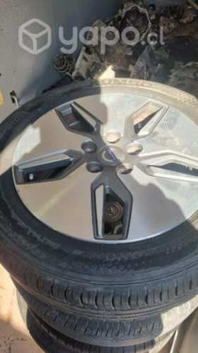 Llanta con neumatico volvo c30