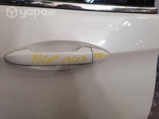 Pueta TRASERA LH HONDA PILOT 2017 /2023