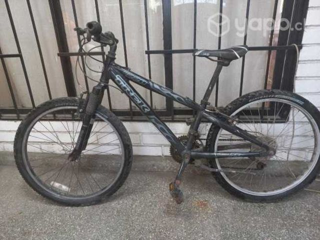 Bicicleta Trek MT220