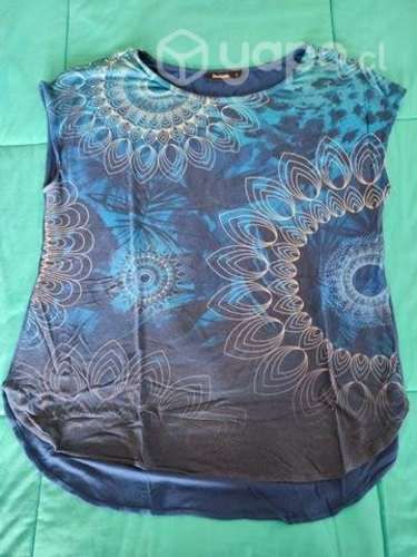 Polera Desigual talla s