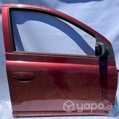 Puerta Delantera derecha Toyota Yaris 2005