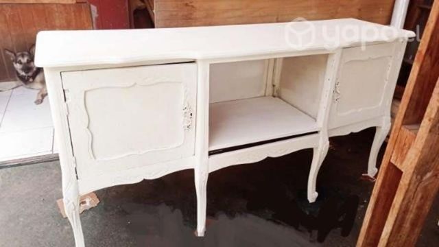 Bife normando mueble antiguo
