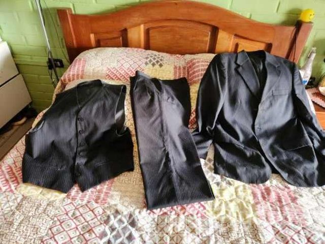 Terno completo talla 46 Rainforest