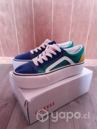 Zapatillas mujer (disponible)