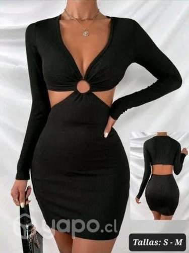 Vestido negro con aro en el centro ajustado canale