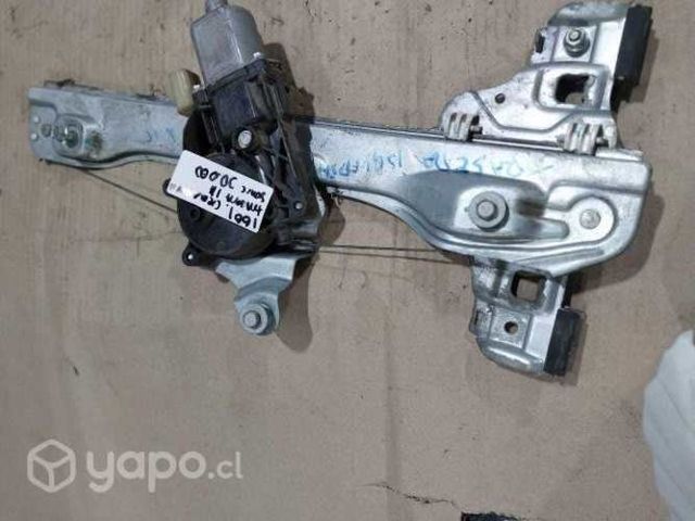 Cremallera trasera izquierda Nissan sonic