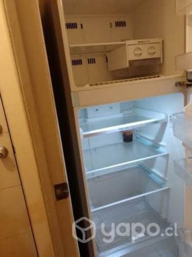Refrigerador LG funcionando casi nuevo