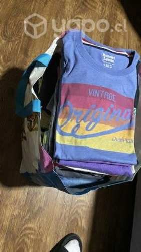 Lote de poleras más polerones