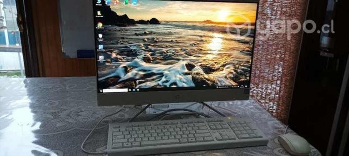 Computador HPcon teclado y mouse