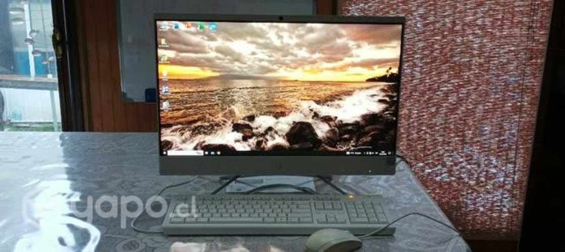 Computador HPcon teclado y mouse
