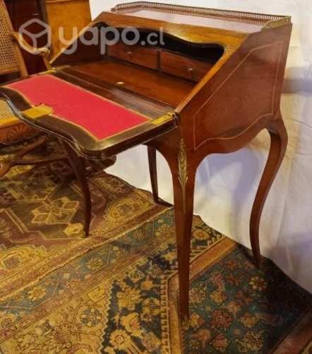 Antiguo fino secretaire francés