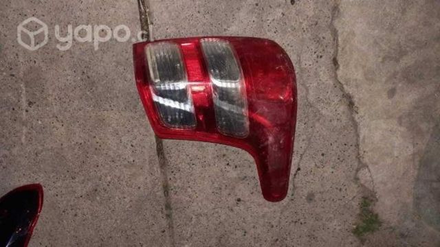 Mitsubishi l200 2016 foco trasero derecho