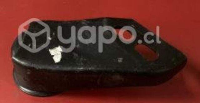 Soporte motor frontal Volkswagen Amazón (Hembra)