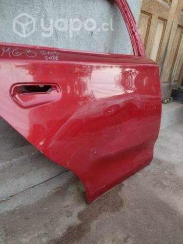 Puerta trasera der mg
