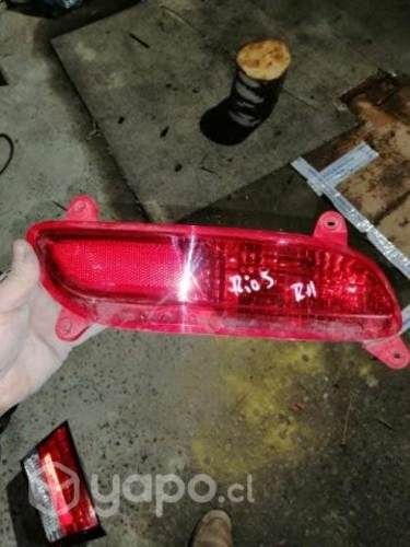 Foco parachoque trasero Kia río 5