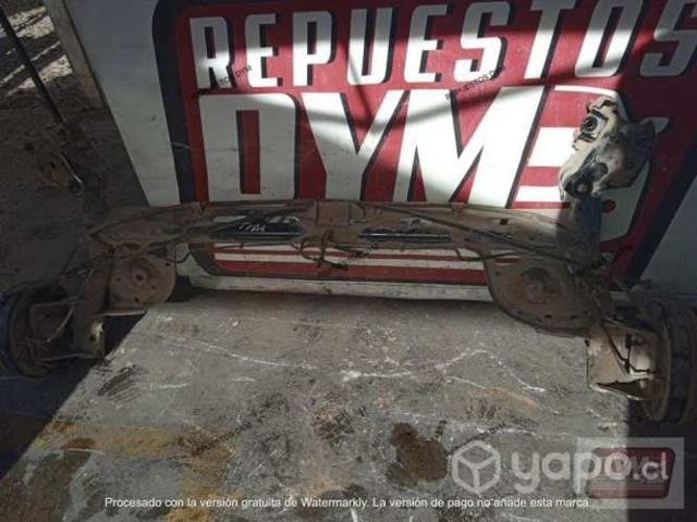 Yugo Trasero Nissan Tiida