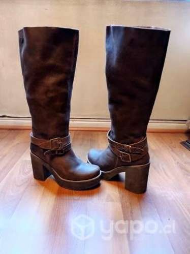 Botas de cuero largas café marca Urban Shoes
