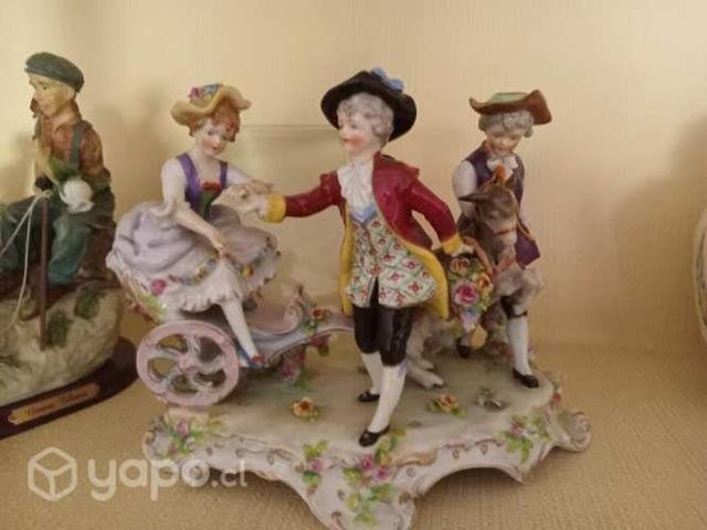 Porcelana El niño y su oveja