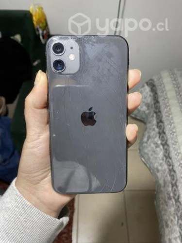 IPhone 11 64 GB Semi Nuevo Agrietado