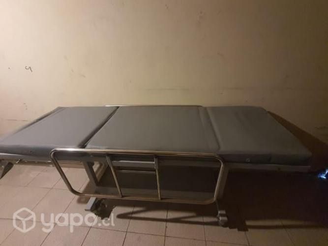 Camilla con barandas