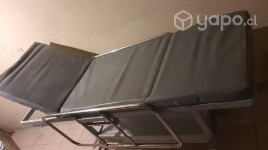 Camilla con barandas