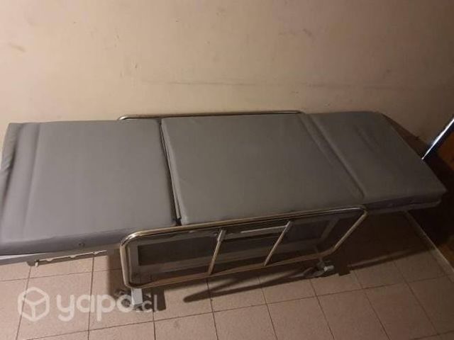 Camilla con barandas