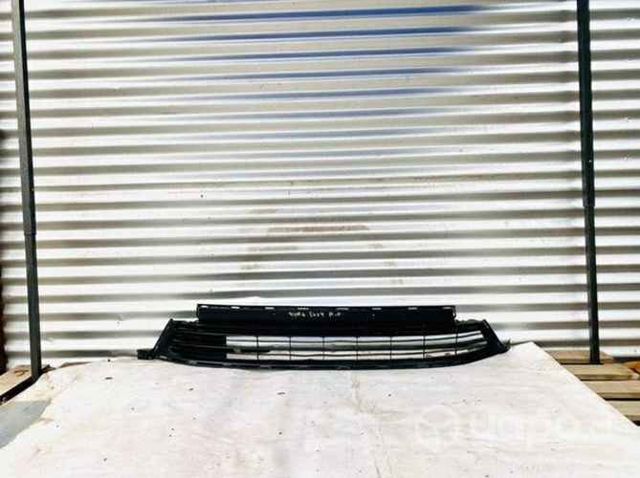 Máscara rejilla parachoque toyota rav4 original