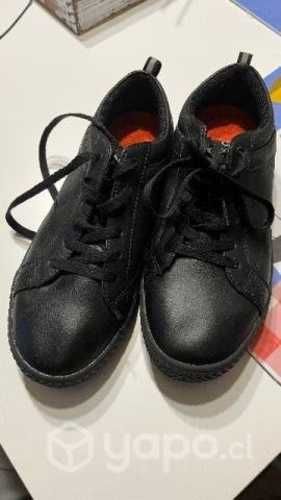 Colloky nuevo talla 41 niño/ hombre