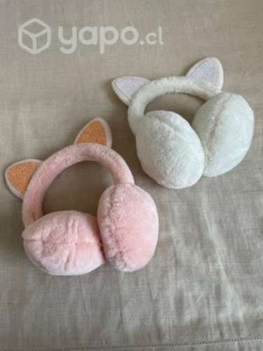 Orejeras peludas niña