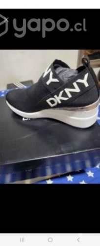 Zapatillas dona karam