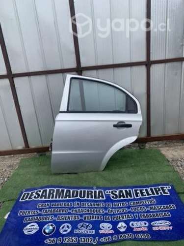 Puerta trasera izquierda aveo
