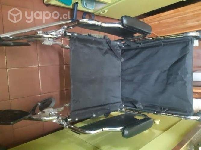 Impecable Silla de Ruedas Plegable