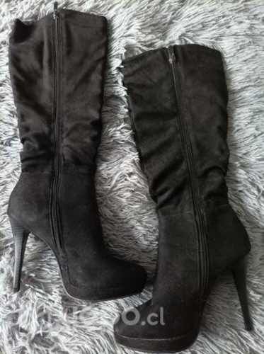 Botas gamuza negro