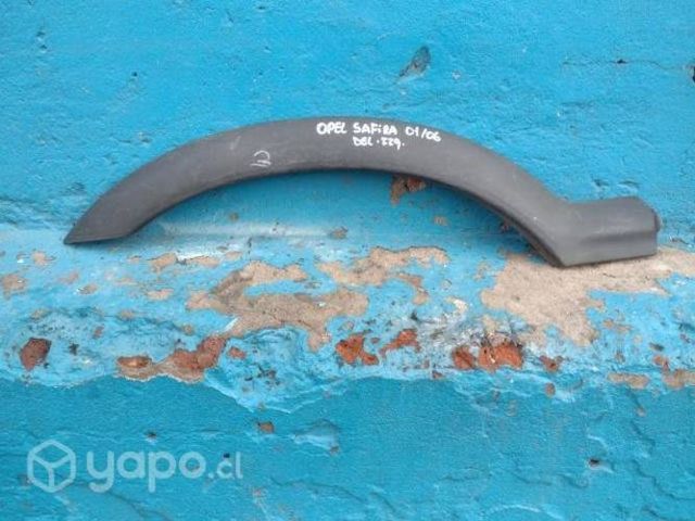 Moldura del izq Opel Zafira 2001-2006