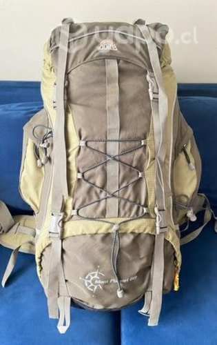 Mochila camping 60ltrs marca doite