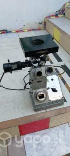 Antiguo microscopio olympus de colección