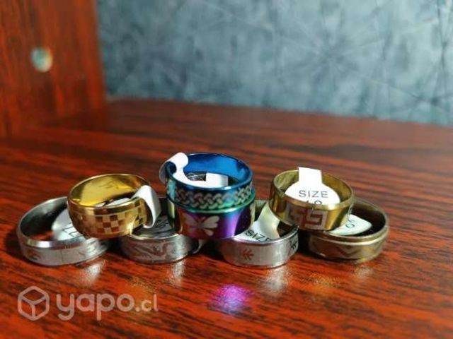 Anillos con patrones lisos