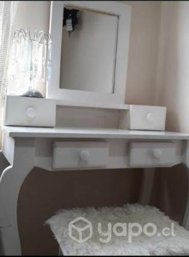 Maquillador hermoso BBB