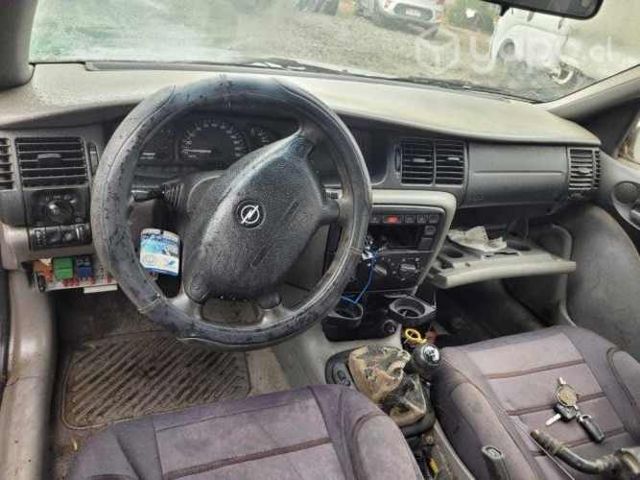 Capot opel vectra 1.8