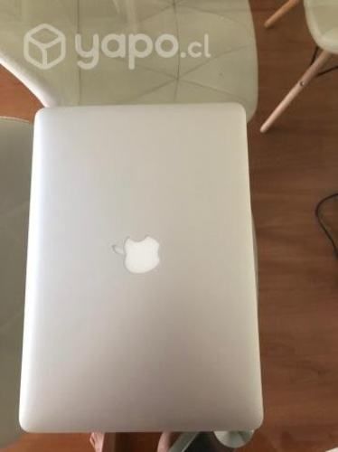 Mcbook Air 13.3/ i5 /2017