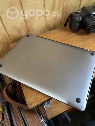 Macbook Pro 2017, Quad-Core i7 (2.9GHz), 16g RAM,