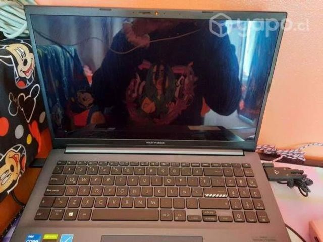 Asus VIVOBOOK pro 15 OLED + AUDIFONOS Y MICRÓFONO