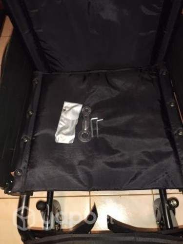 Silla Con Rueda Light (Negro)