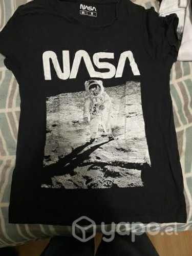 Polera Negra Talla M