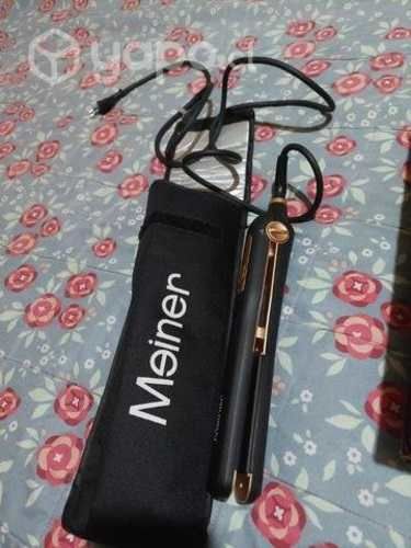 Alisador nuevo en su estuche