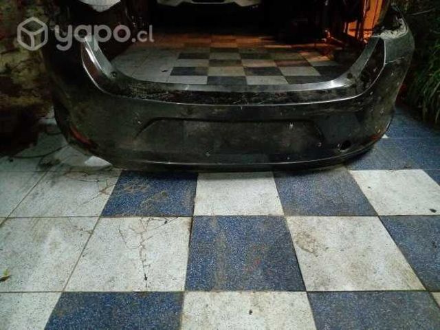 Mazda 3 2022 parachoque trasero original impecable