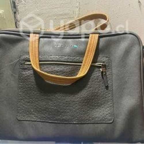 Bolso Notebook Gris (Las Condes)